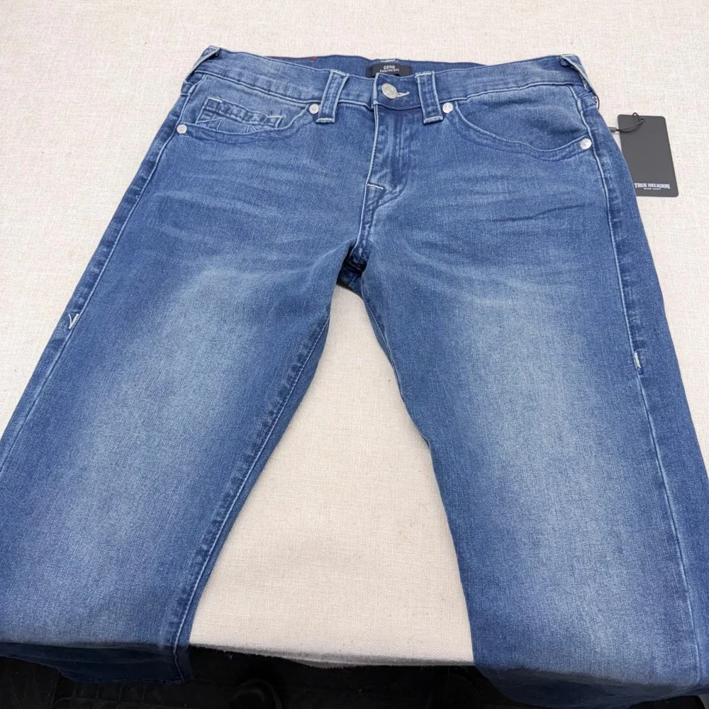 True Religion Geno Relaxed Slim Jeans Size 32 Medium Cloudburst NWT 107207